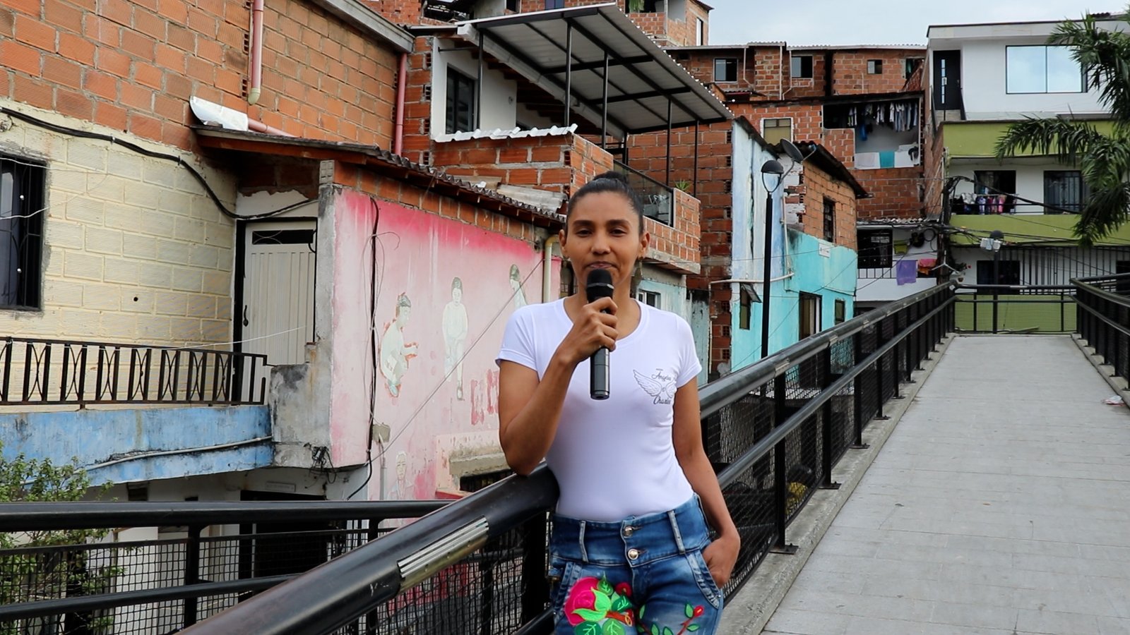 El Arte y la Cultura como Impulsores del Cambio en la Comuna 1
